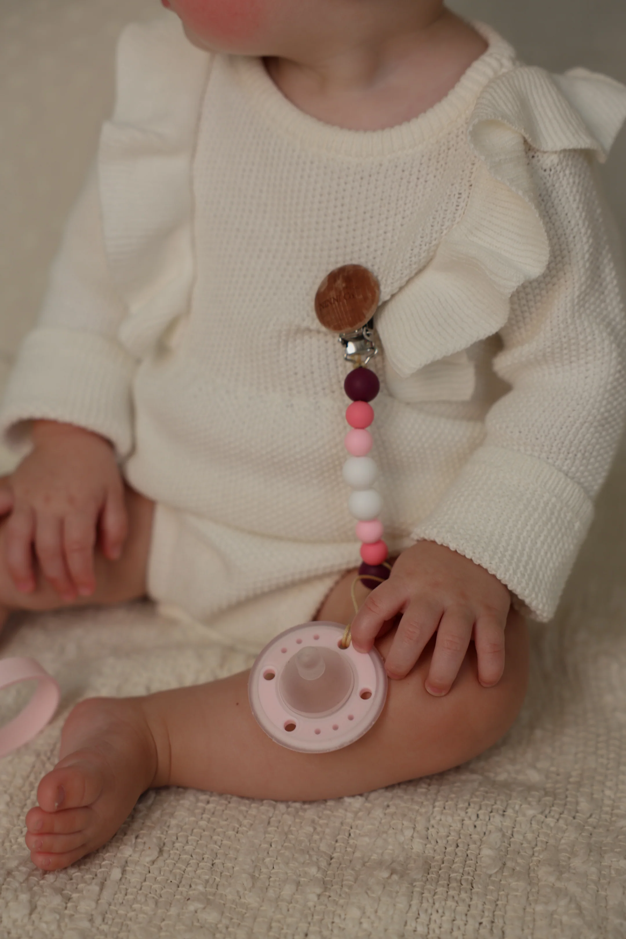 Ninni Co. Dragon Fruit Pacifier Clip - Image 4