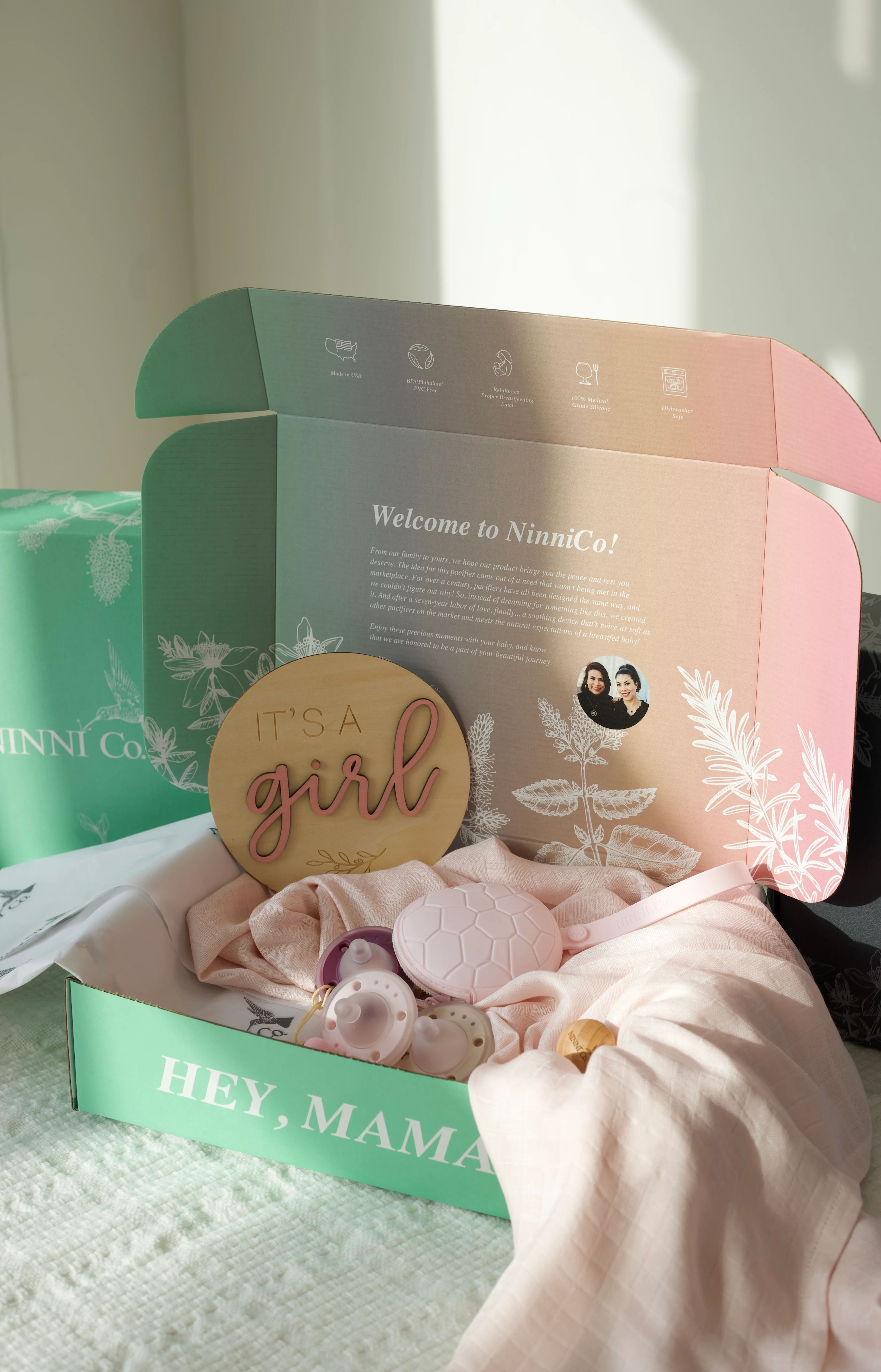 Ultimate Ninni Co. It's A Boy/Girl Baby Shower Gift Set - Image 3