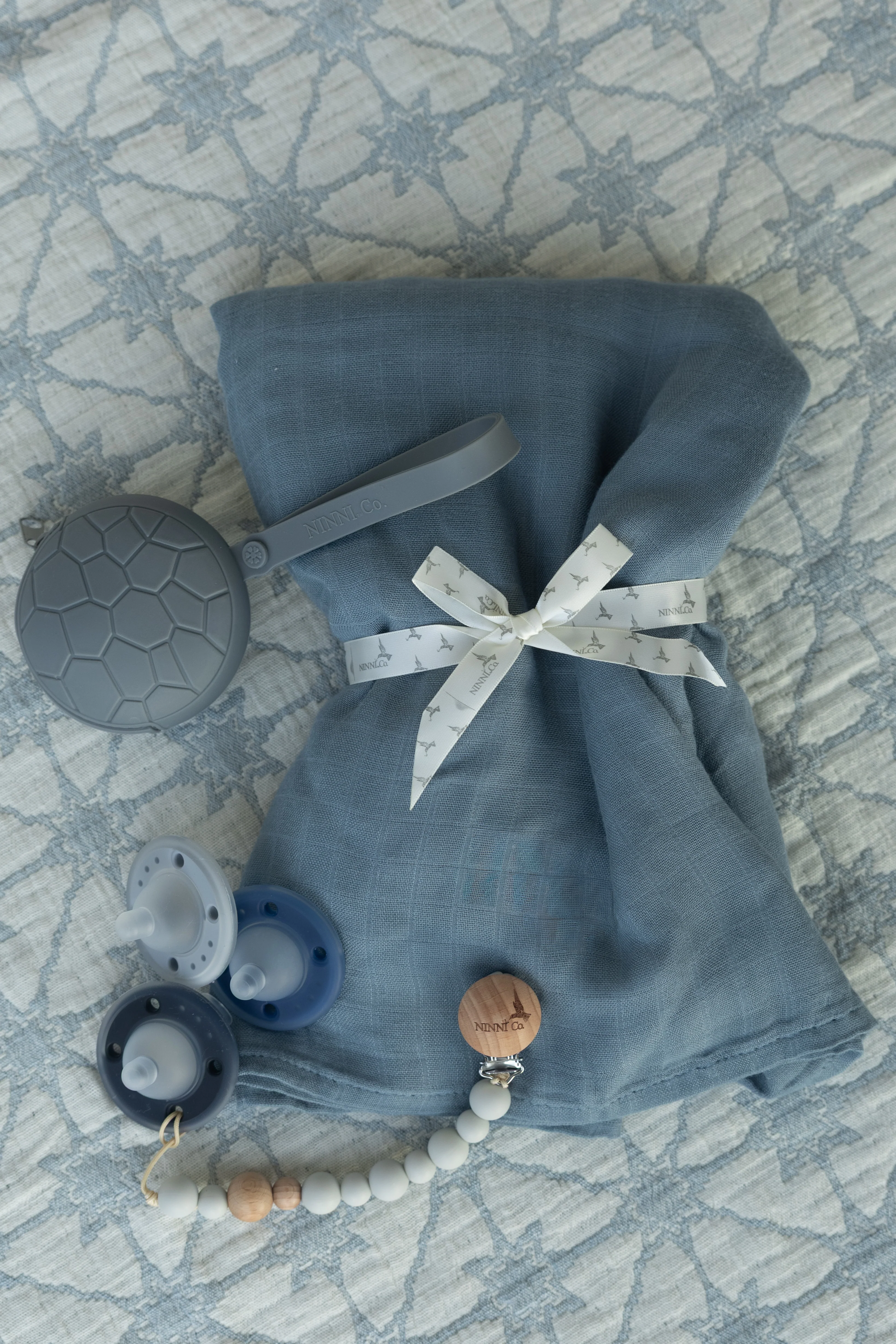 Ultimate Ninni Co. It's A Boy/Girl Baby Shower Gift Set - Image 9